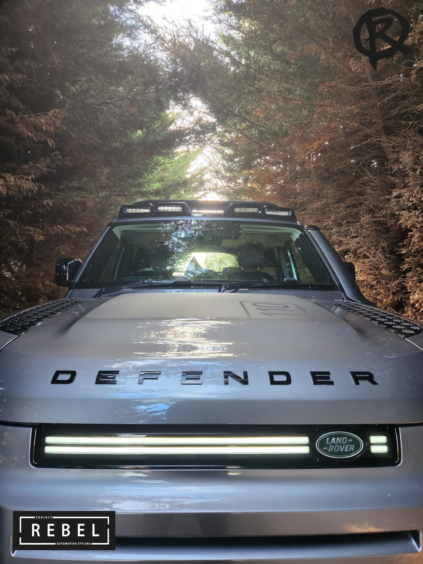 Defender L663 Front Grill LED Dynamic Light Gloss Black Casing